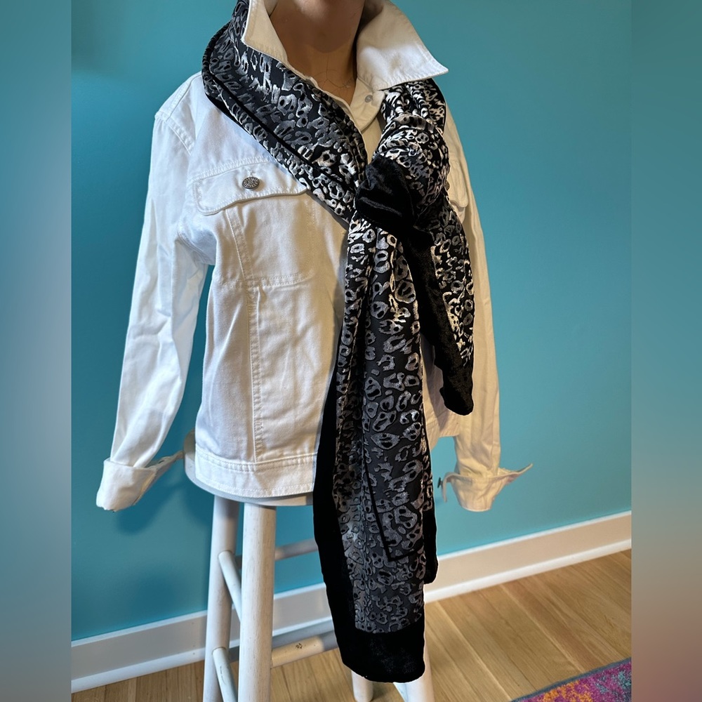Witchy Ethereal Velvet Bohemian Cheetah Metallic Burnout Black Evening Wrap NWT